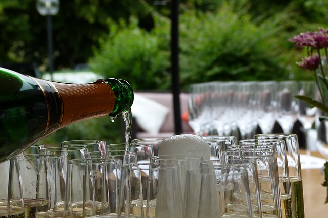 Wine & Champagne Tasting Tours